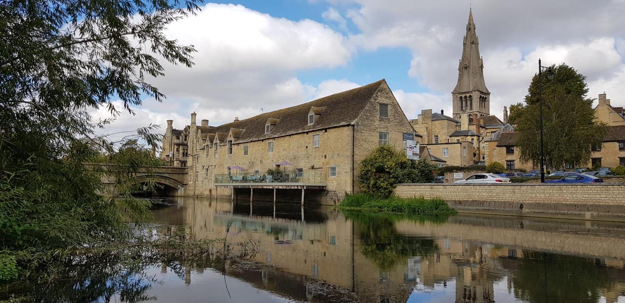 Riverside Stamford Stays Exteriér fotografie